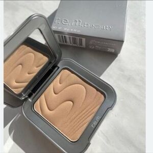 R.E.M Beauty Hypernova Satin Matte Bronzer in Send to Voicemail BNIB